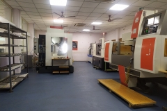 CNC machine lab Mini tool room (2)